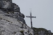 58 ...la croce dietro l'angolo !